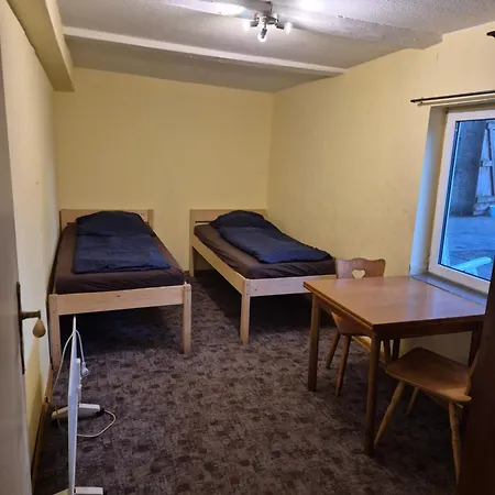 Montage Zum Walnussbaum *